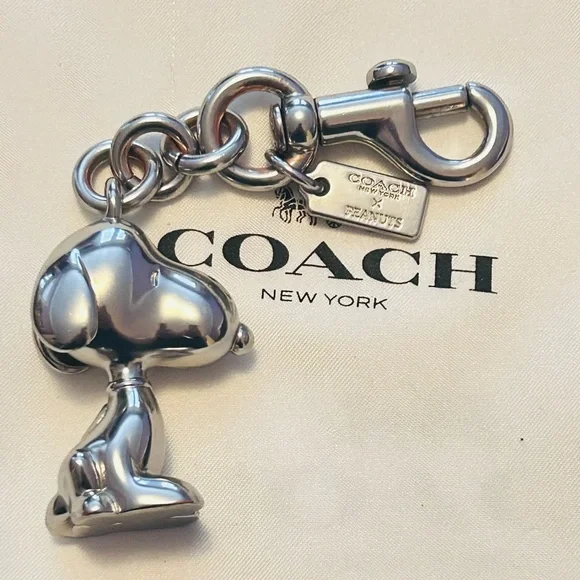 Coach x Peanuts Snoopy Keychain/ Bag Charm - Picture 1 of 16